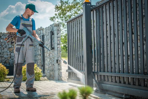 Best Driveway Pressure Washing  in Meadows Place, TX